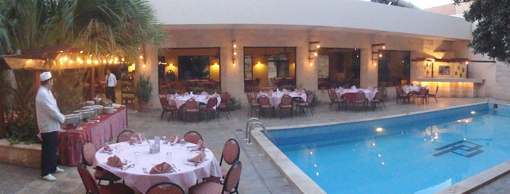Petra Palace Hotel Wadi Musa Exteriér fotografie